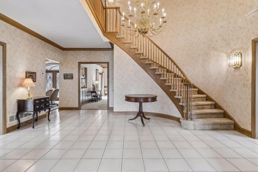 1337 Woodland Drive SW, Rochester, MN 55902
