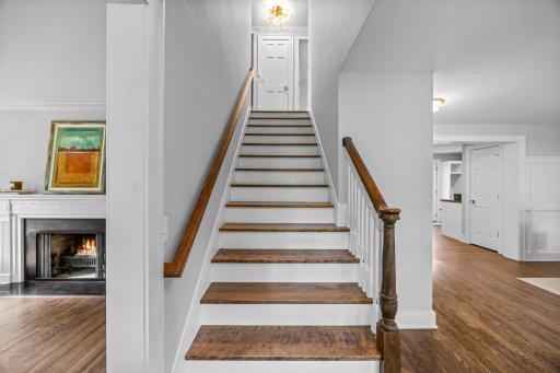 6832 Creston Road, Minneapolis, MN 55435