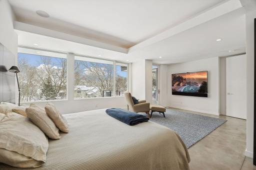 17950 Fairhomes Lane, Wayzata, MN 55391