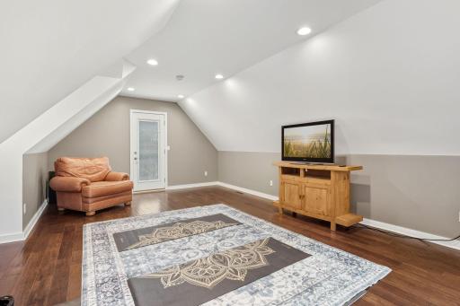 18870 Kanabec Trail, Lakeville, MN 55044
