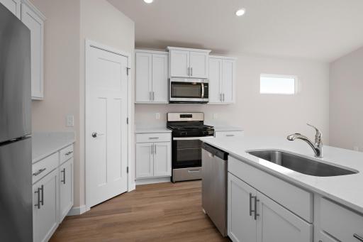 350 Florence Avenue S, Annandale, MN 55302