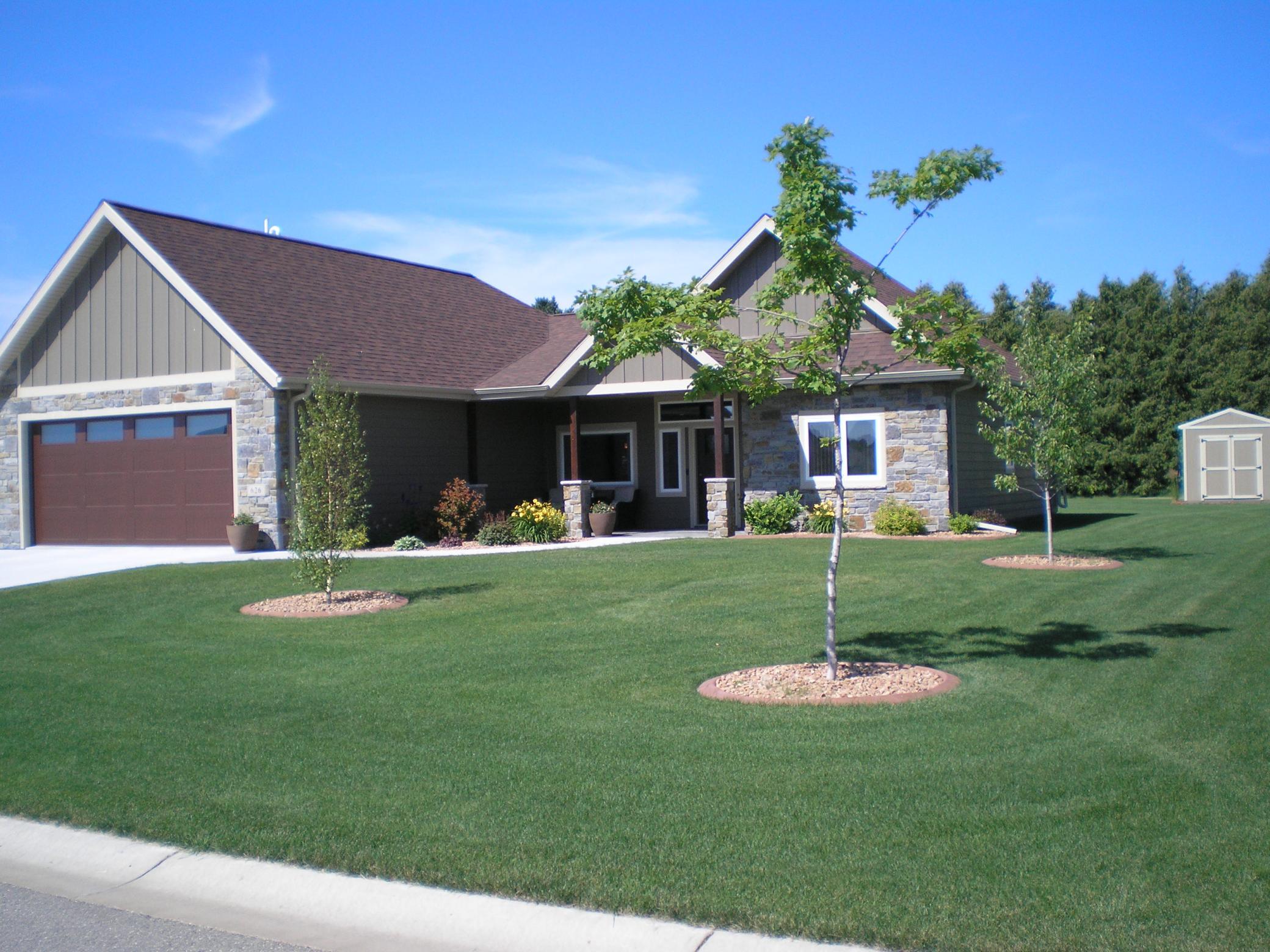 HOUSE FRONT.JPG