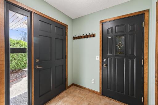 4149 Strawberry Lane, Saint Paul, MN 55123