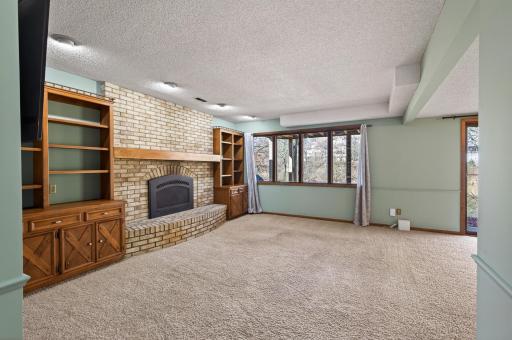 4149 Strawberry Lane, Saint Paul, MN 55123