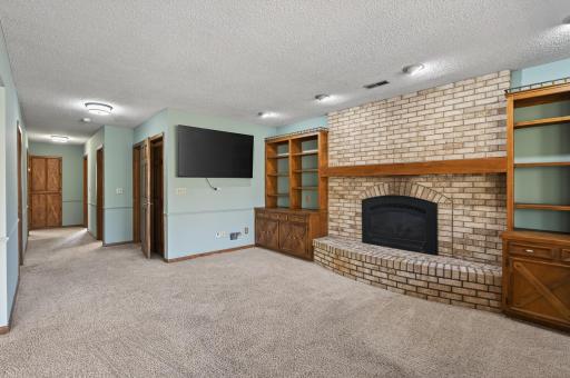 4149 Strawberry Lane, Saint Paul, MN 55123