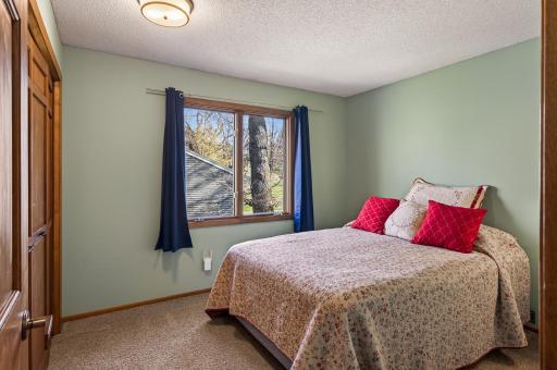 4149 Strawberry Lane, Saint Paul, MN 55123