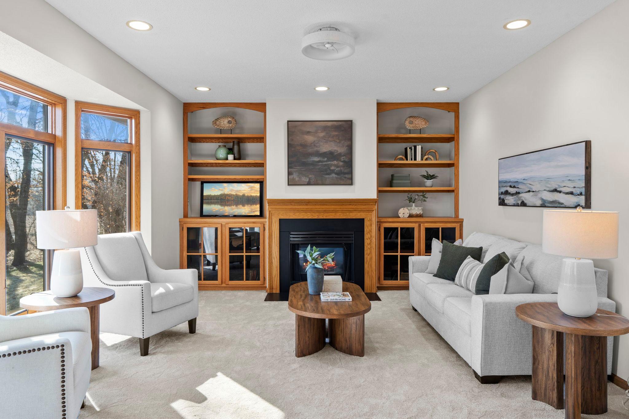 Gas fireplace & built-ins