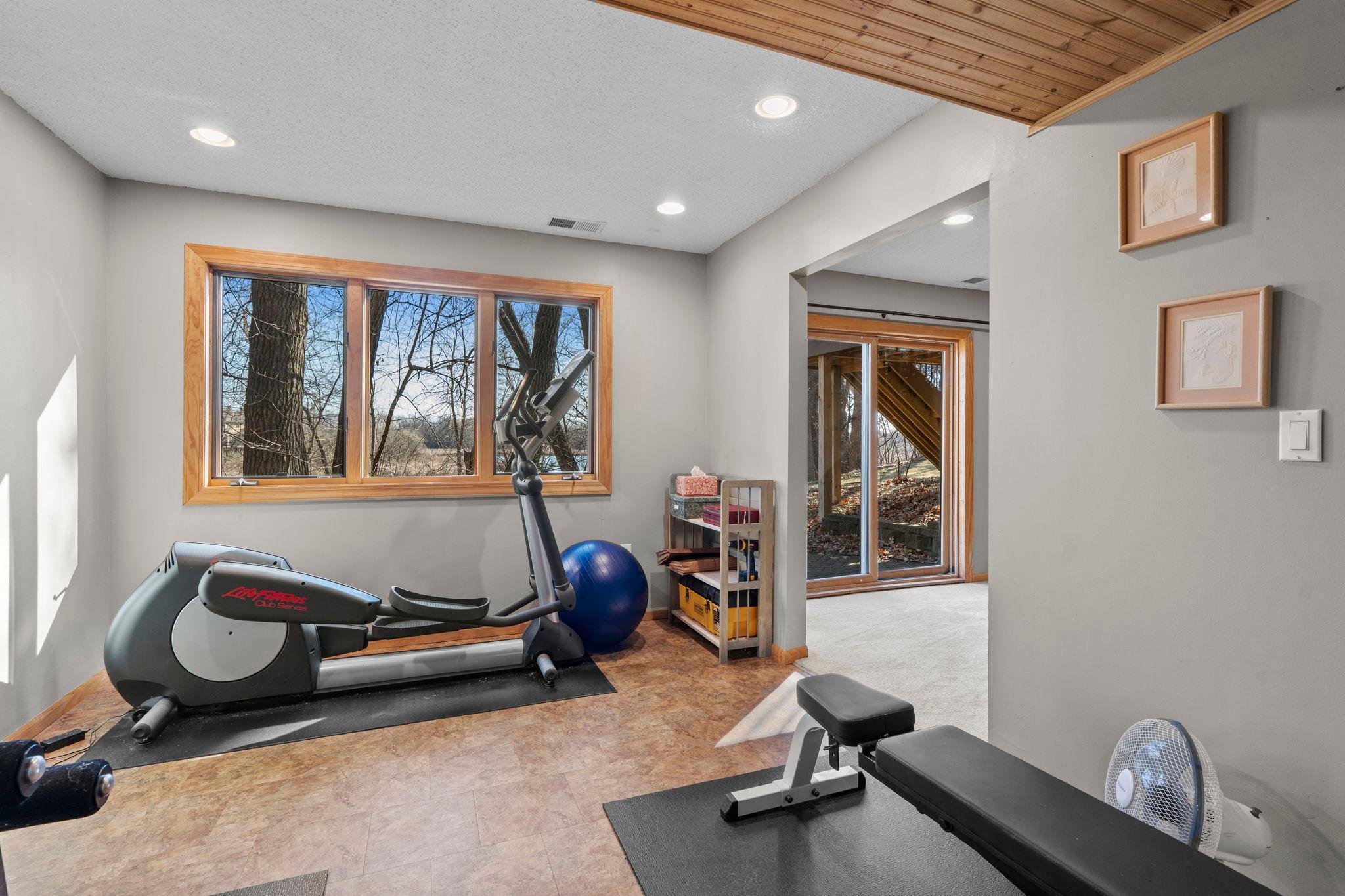 Easily create 5th Bedroom here