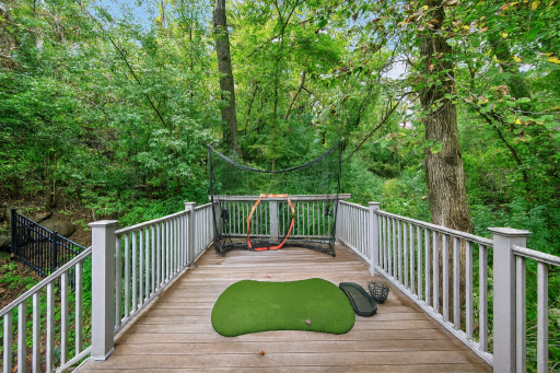 1360 Birch Park Circle, Houlton, WI 54082