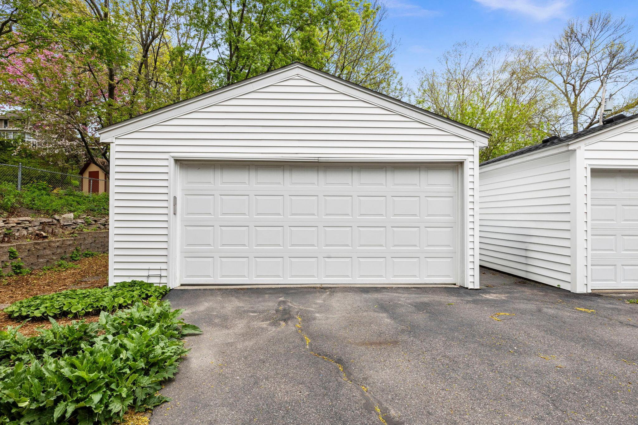 Double car garage