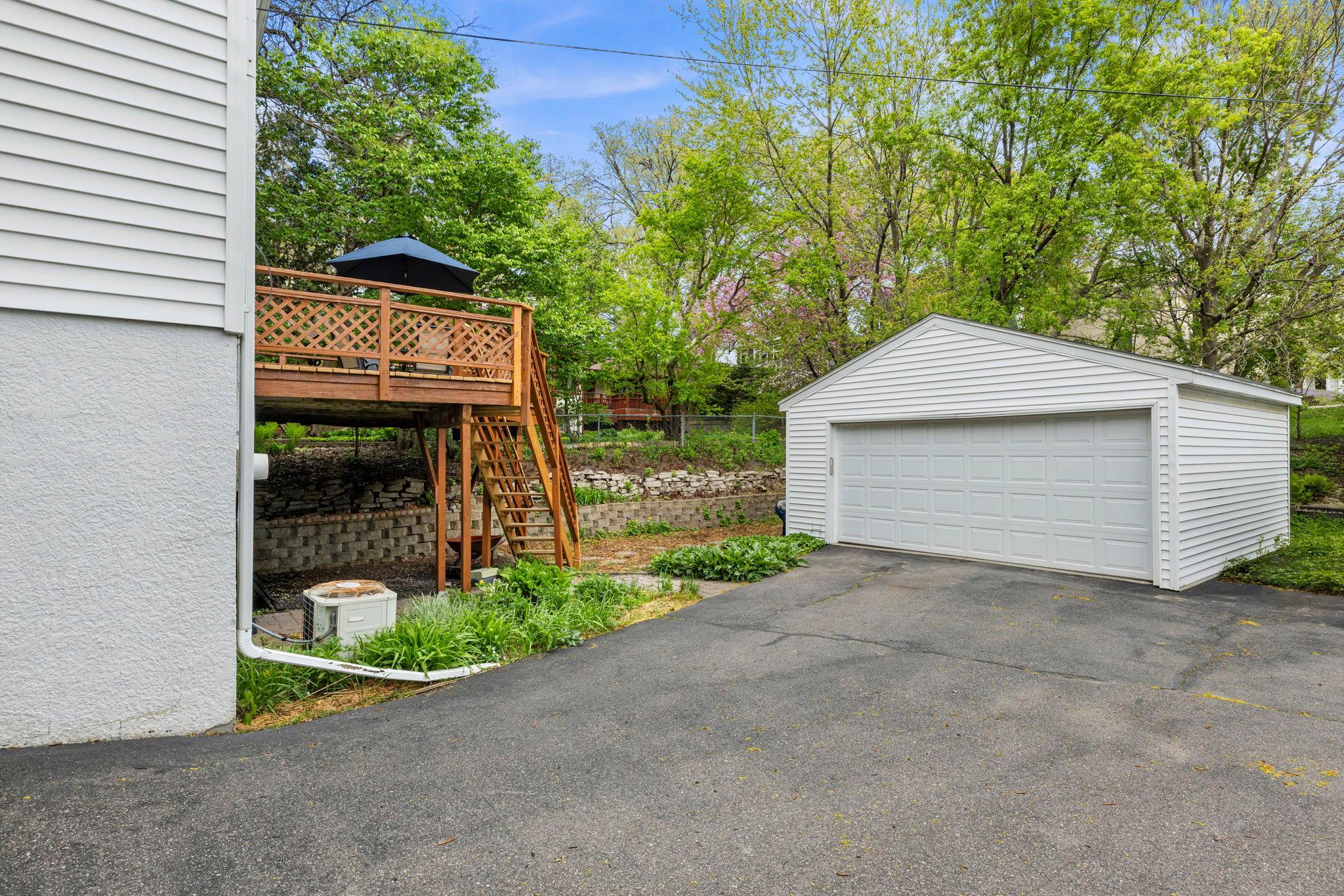 Stairs from deck to backyard