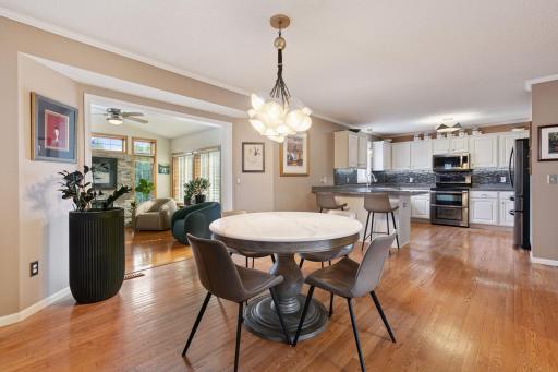 6081 N Ridge Drive, Savage, MN 55378