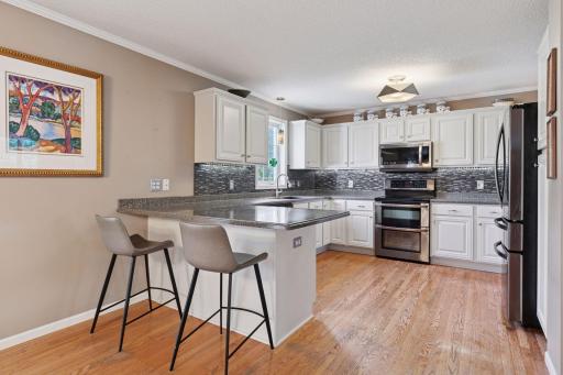 6081 N Ridge Drive, Savage, MN 55378