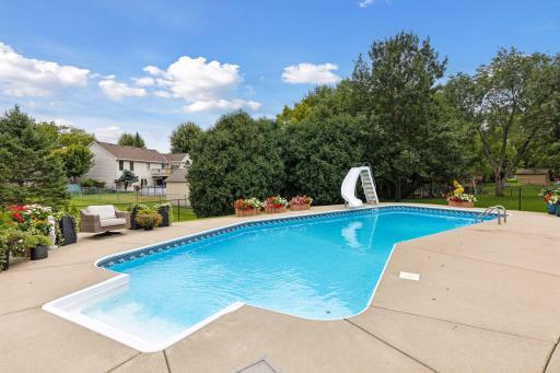 6081 N Ridge Drive, Savage, MN 55378