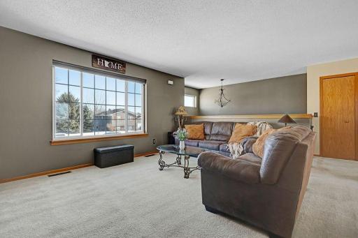 37728 Hawthorne Avenue, North Branch, MN 55056