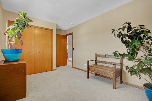 37728 Hawthorne Avenue, North Branch, MN 55056