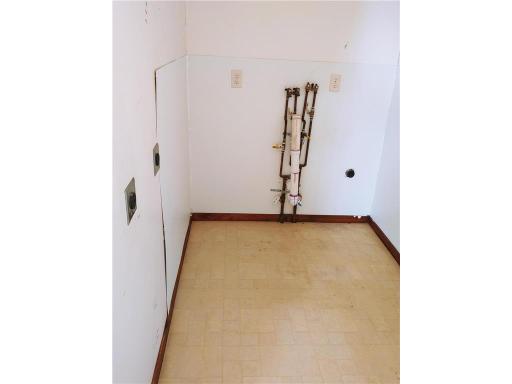 905 E 5th Street, Blue Earth, MN 56013