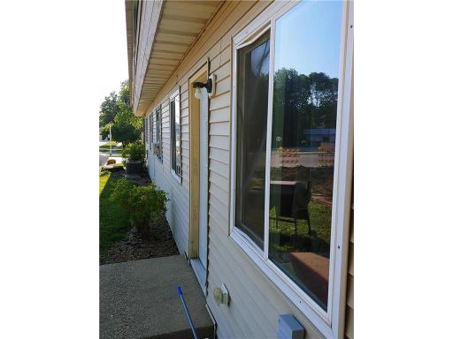 905 E 5th Street, Blue Earth, MN 56013