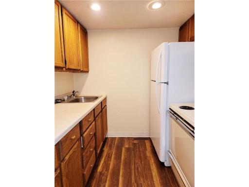905 E 5th Street, Blue Earth, MN 56013