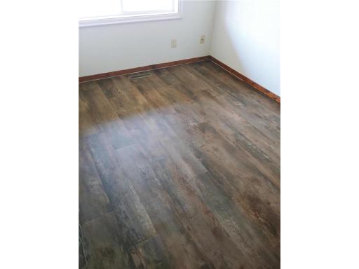 905 E 5th Street, Blue Earth, MN 56013