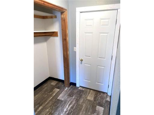 905 E 5th Street, Blue Earth, MN 56013