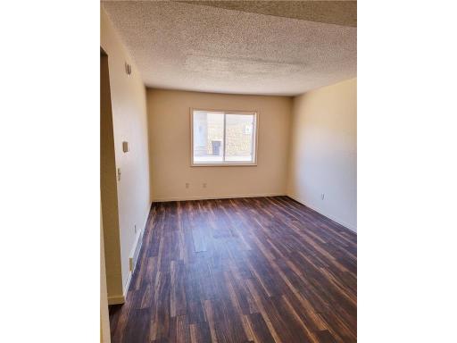 905 E 5th Street, Blue Earth, MN 56013