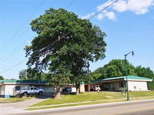 905 E 5th Street, Blue Earth, MN 56013
