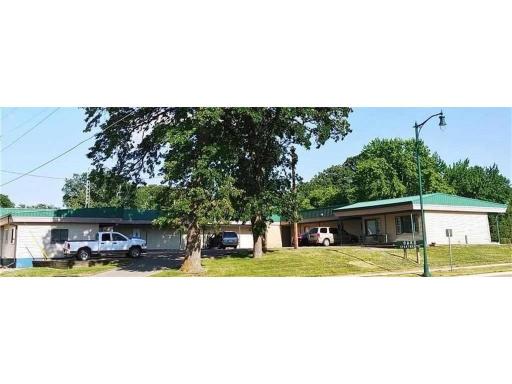 905 E 5th Street, Blue Earth, MN 56013