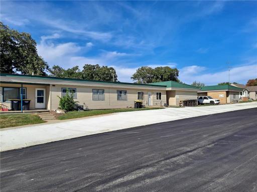 905 E 5th Street, Blue Earth, MN 56013