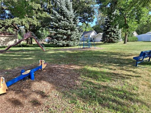 905 E 5th Street, Blue Earth, MN 56013
