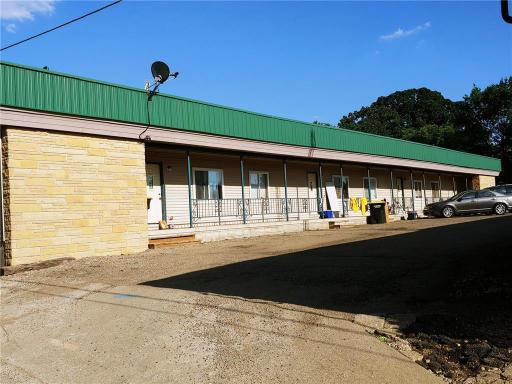 905 E 5th Street, Blue Earth, MN 56013