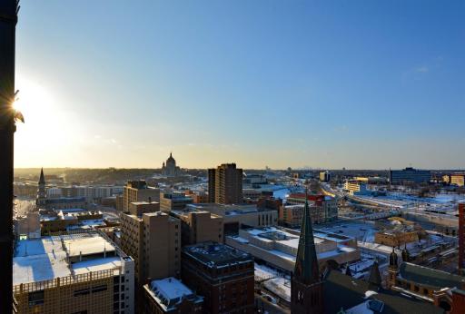 66 9th Street E, 2512, Saint Paul, MN 55101