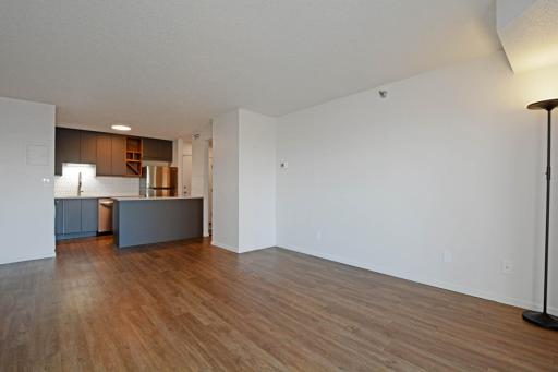 66 9th Street E, 2512, Saint Paul, MN 55101