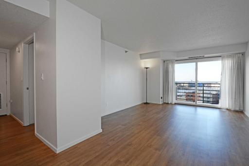 66 9th Street E, 2512, Saint Paul, MN 55101