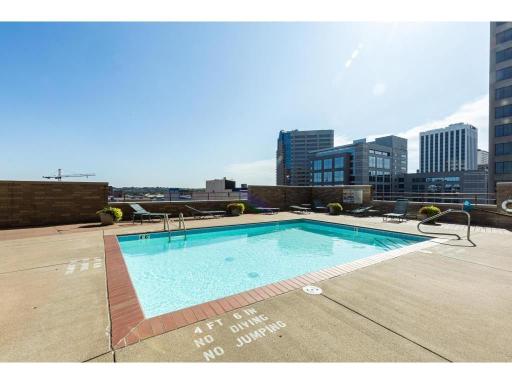 66 9th Street E, 2512, Saint Paul, MN 55101
