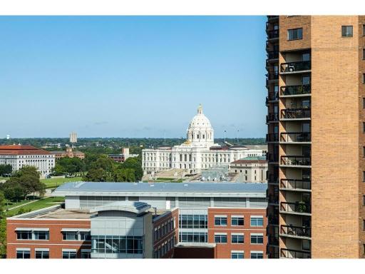 66 9th Street E, 2512, Saint Paul, MN 55101