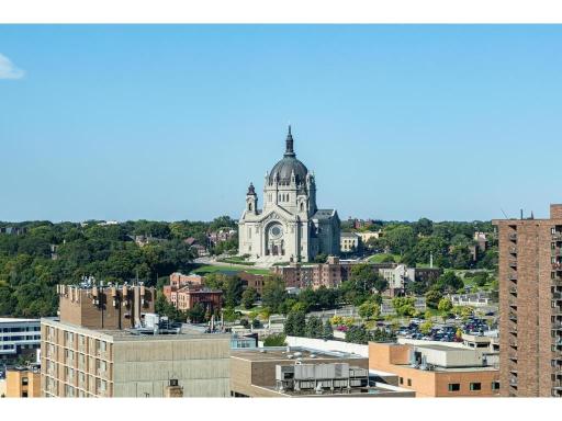 66 9th Street E, 2512, Saint Paul, MN 55101