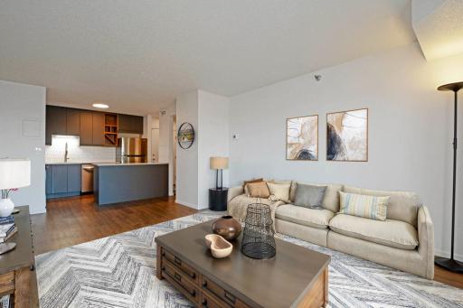 66 9th Street E, 2512, Saint Paul, MN 55101