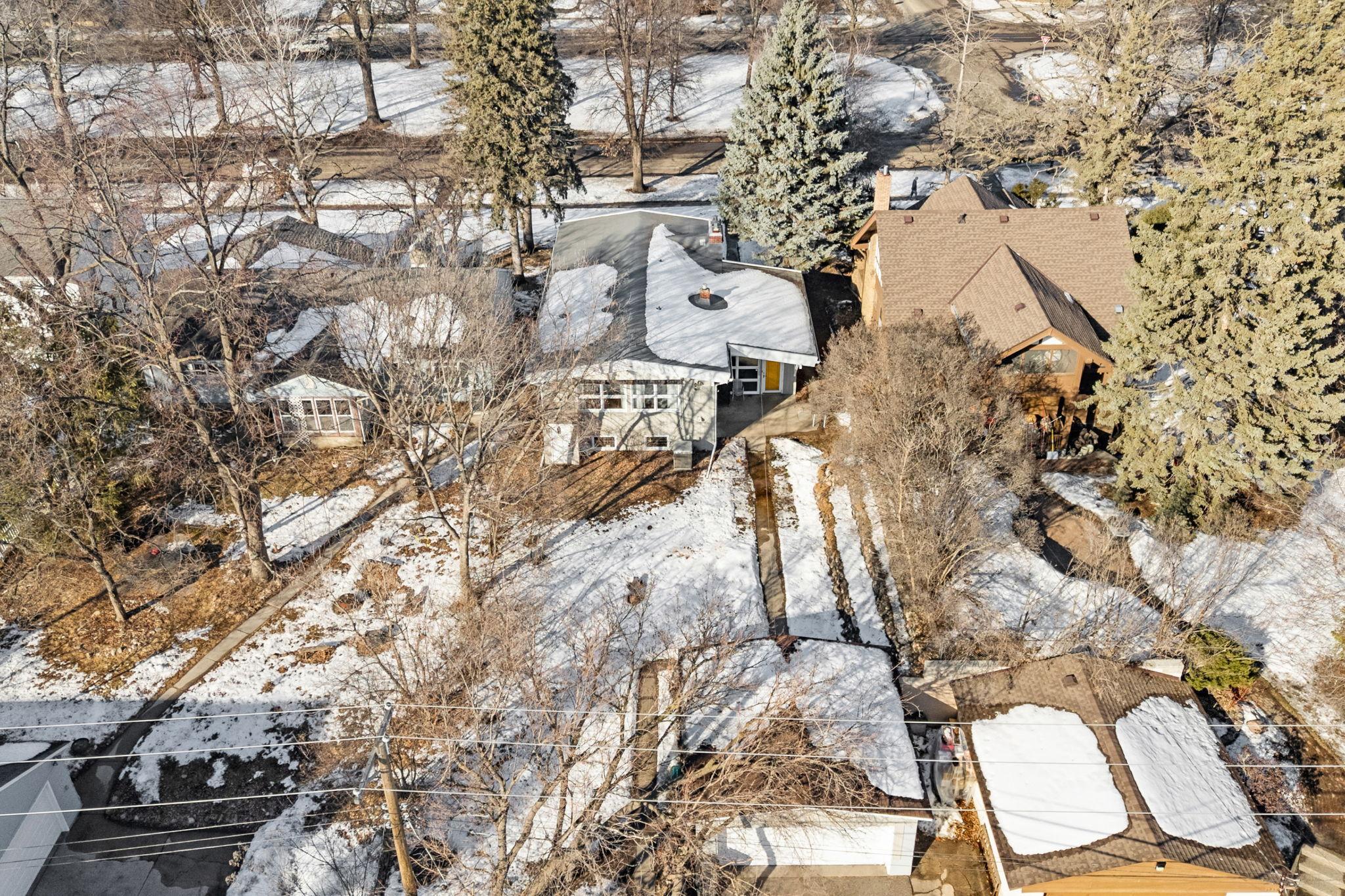 Summit Avenue provides for incredible livability, with trails for jogging, and easy access all that St. Paul has to offer.