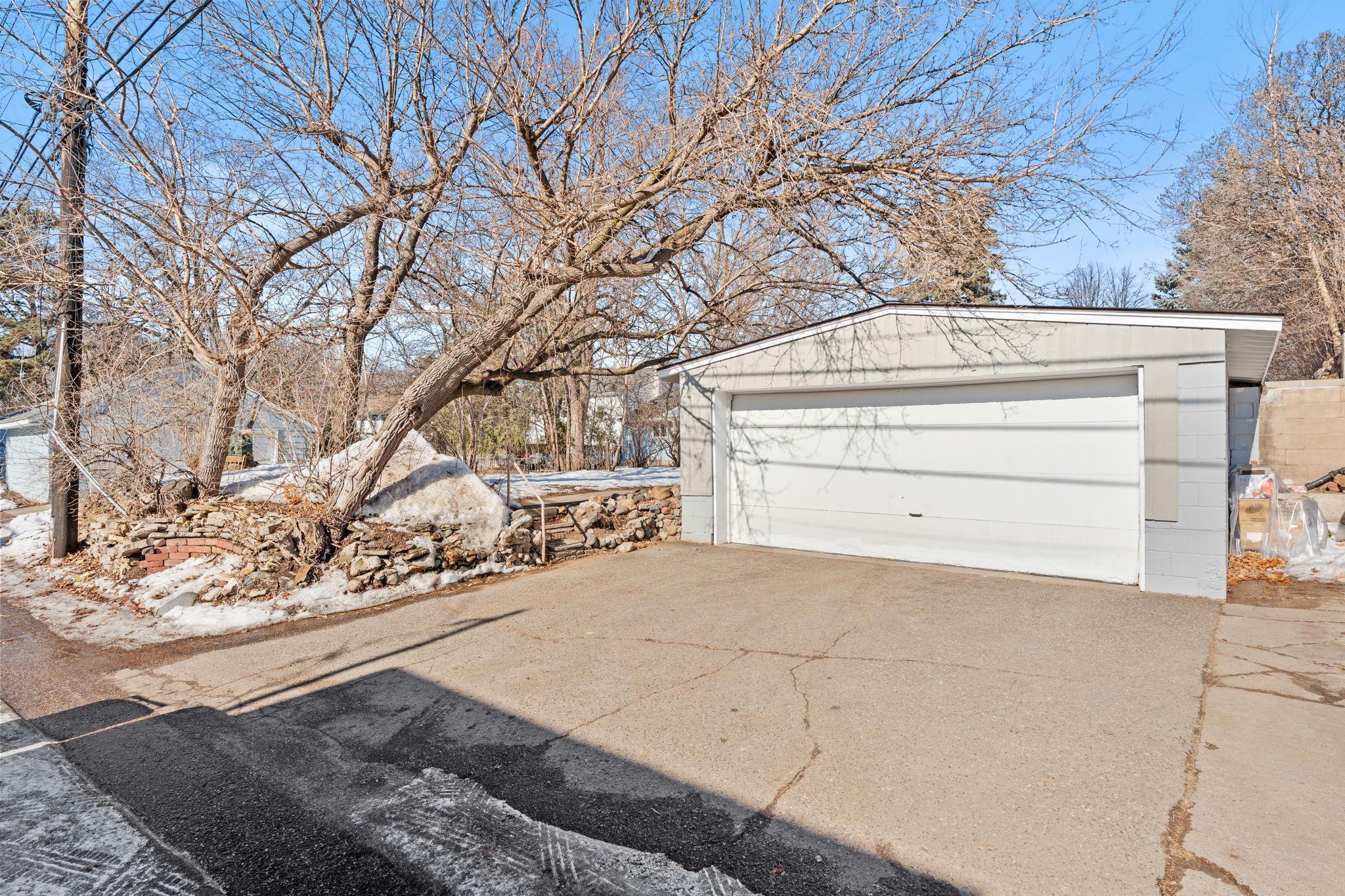 Full two car garage off of the alley!