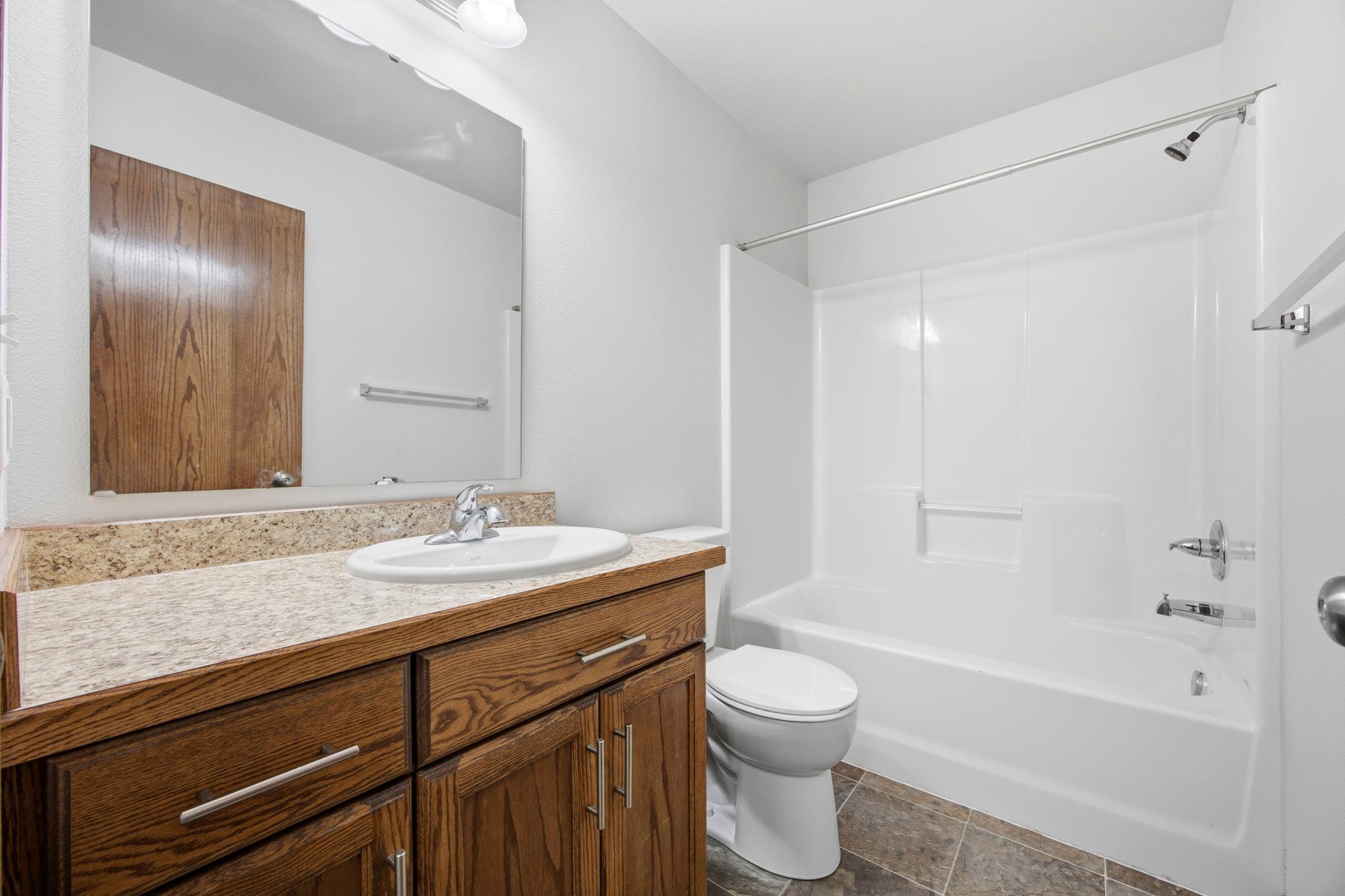 Upper Full Bath.jpg