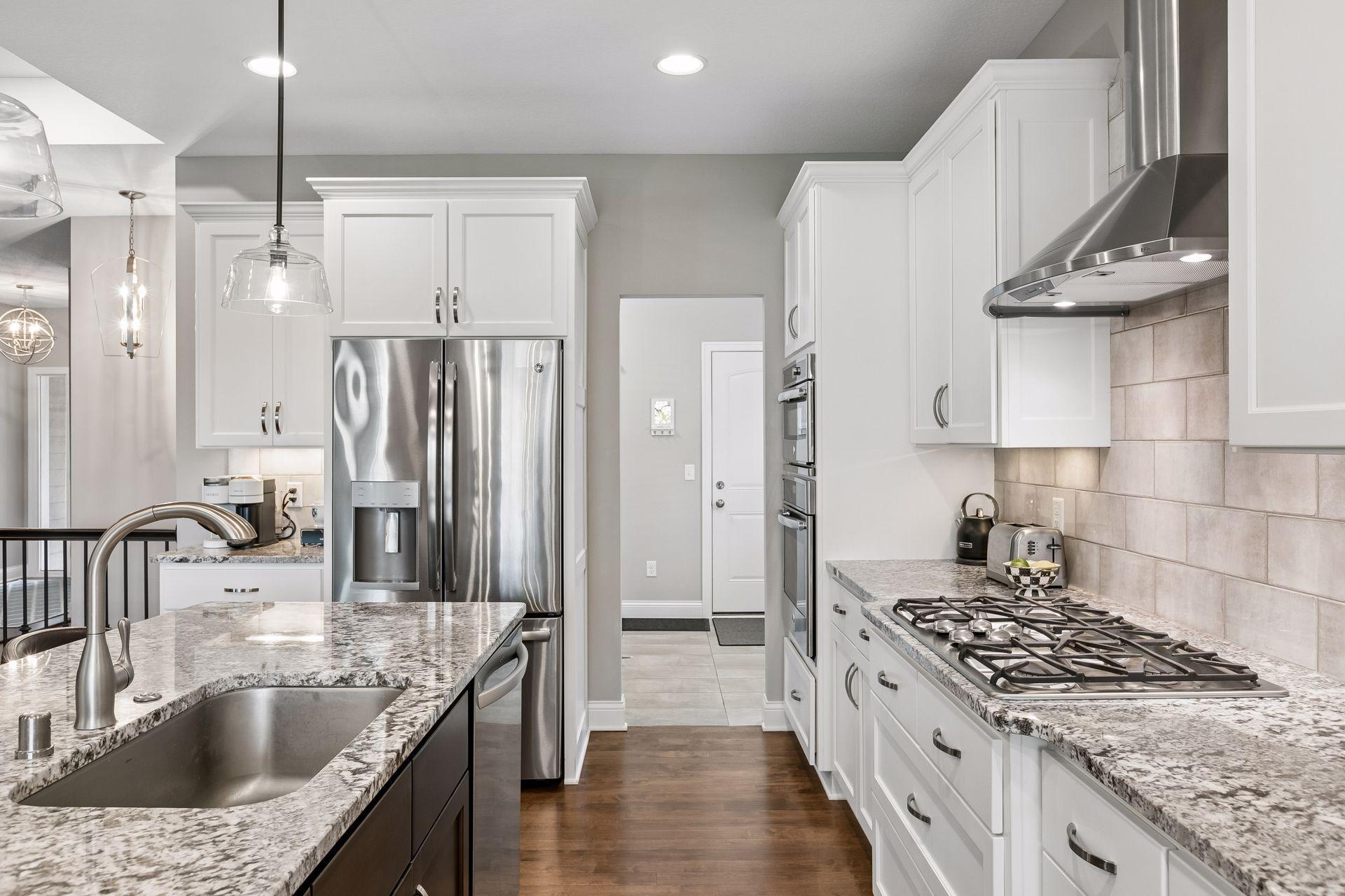 Spacious kitchen with Island