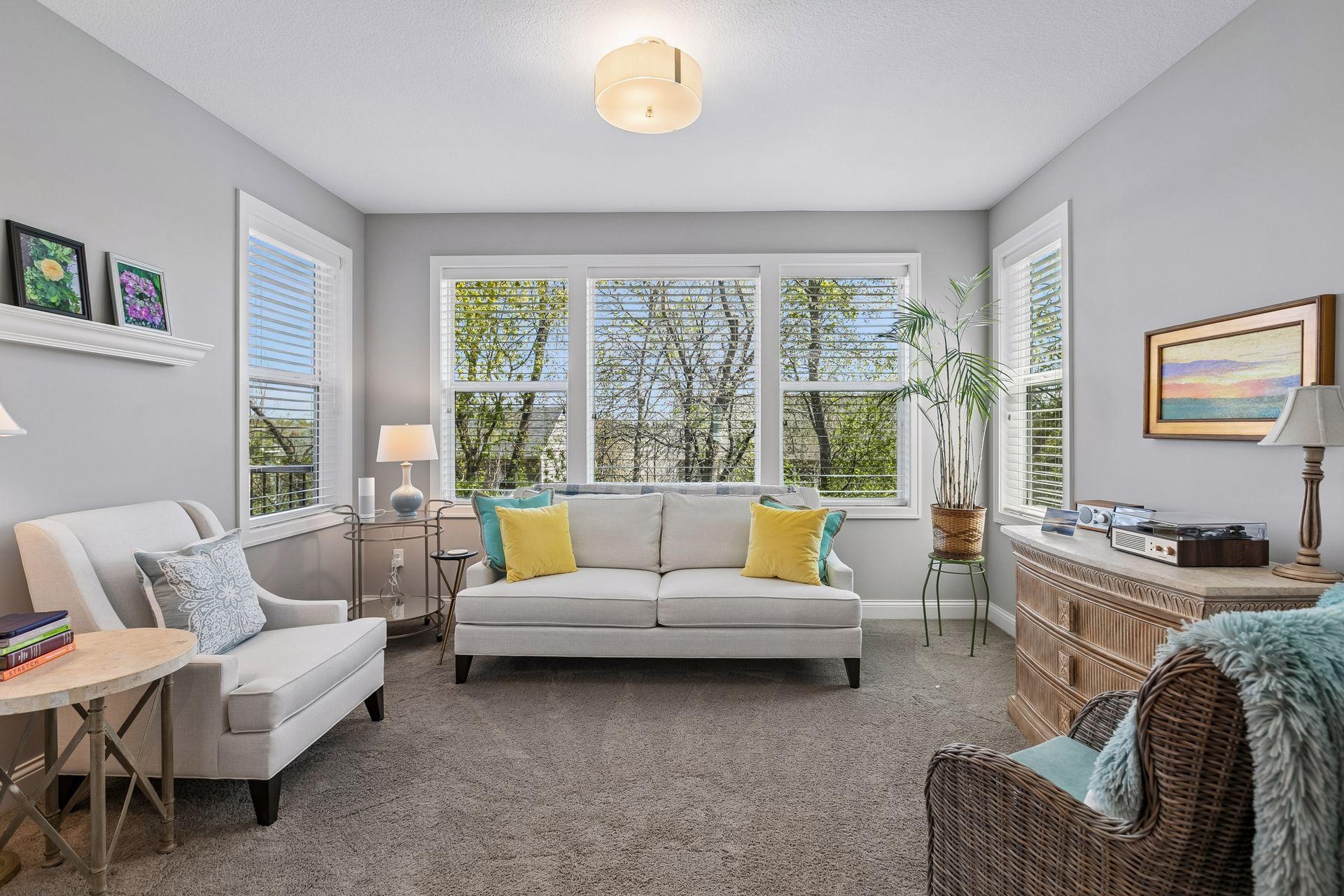 Gorgeous Sun room with double doors or office, use year round