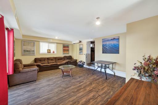 1159 Case Avenue, Saint Paul, MN 55106