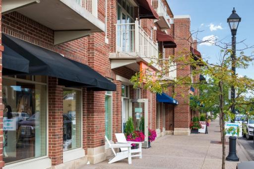 Just minutes from waterfront restaurants, local boutiques, and village-style shopping, it’s easy to enjoy everything Lake Minnetonka has to offer.