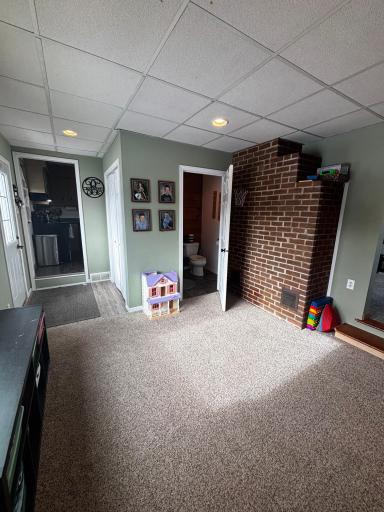 Flex area with 1/2 bath