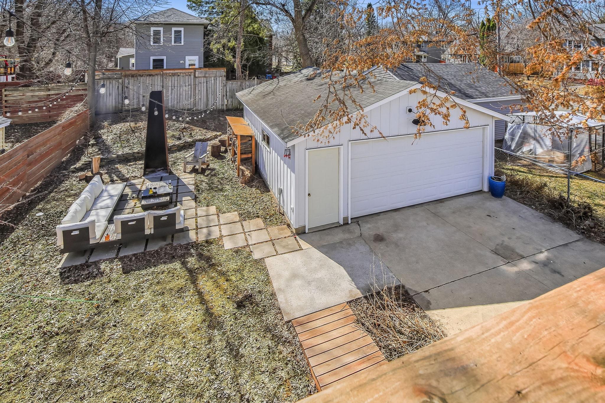 Outdoor living at its best!!