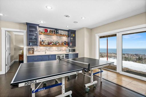 3725 North Ridge Road, Duluth, MN 55804