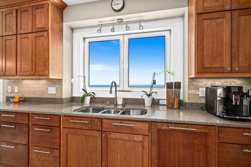 3725 North Ridge Road, Duluth, MN 55804