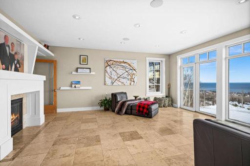3725 North Ridge Road, Duluth, MN 55804